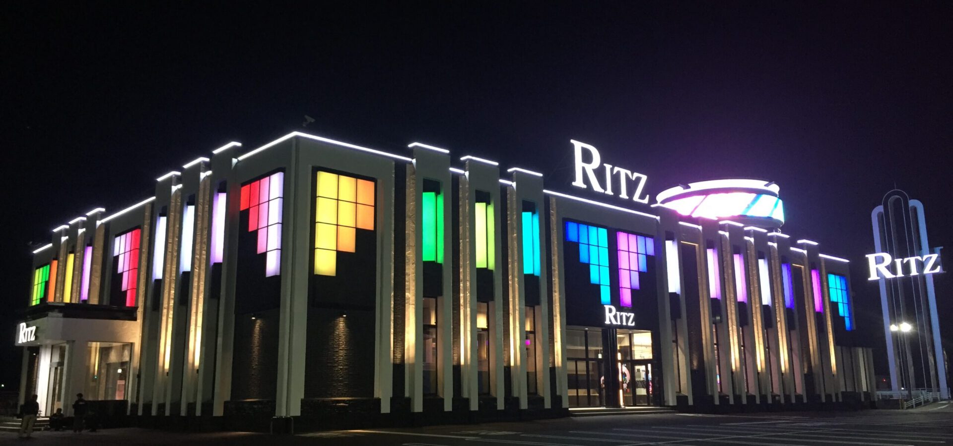 パチンコホール 外壁・店内LED
